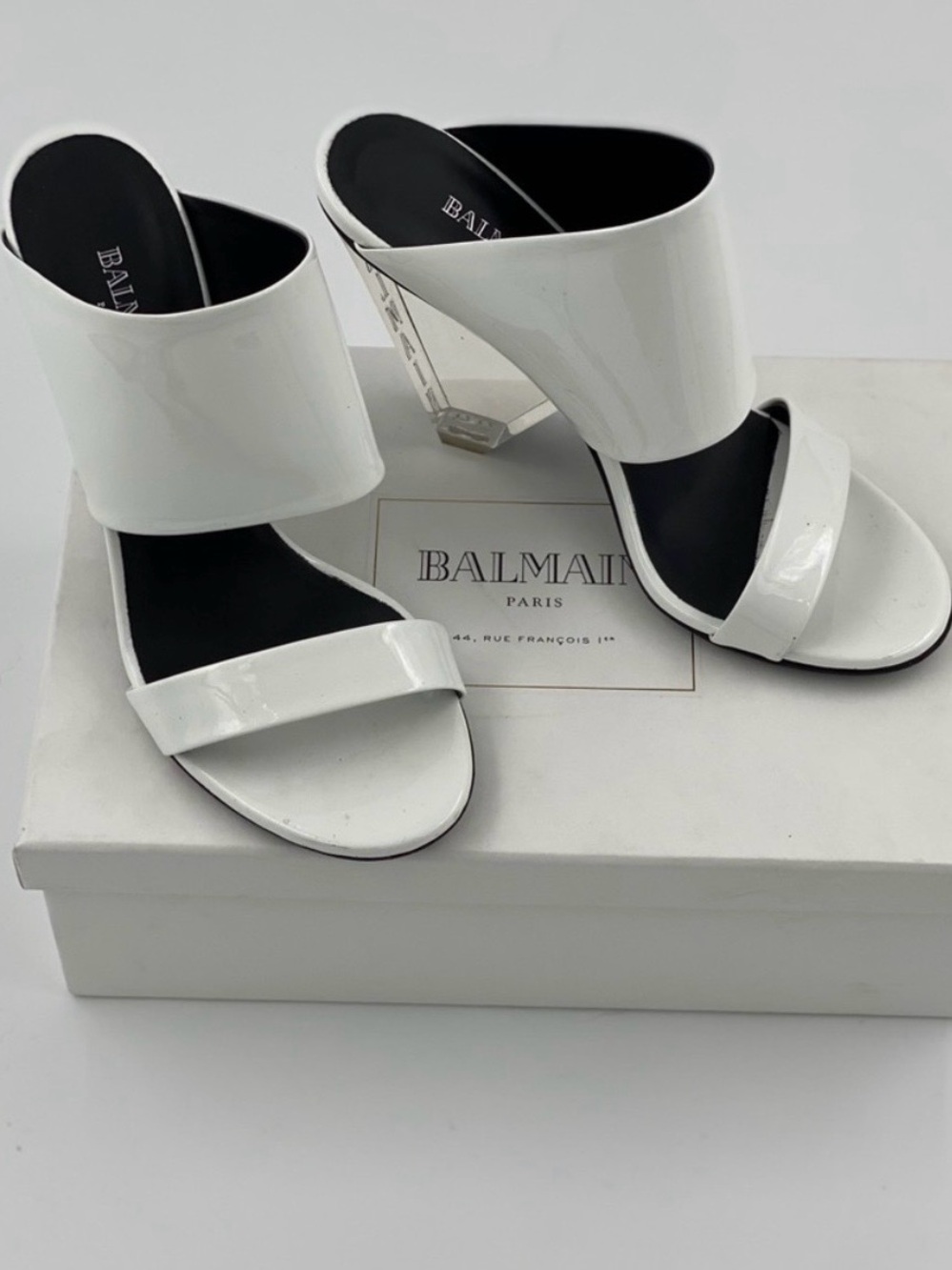 Balmain White Patent Leather Mule Heels Clear Lucite Heel Open Toe EU 40